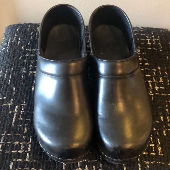 poshmark dansko clogs